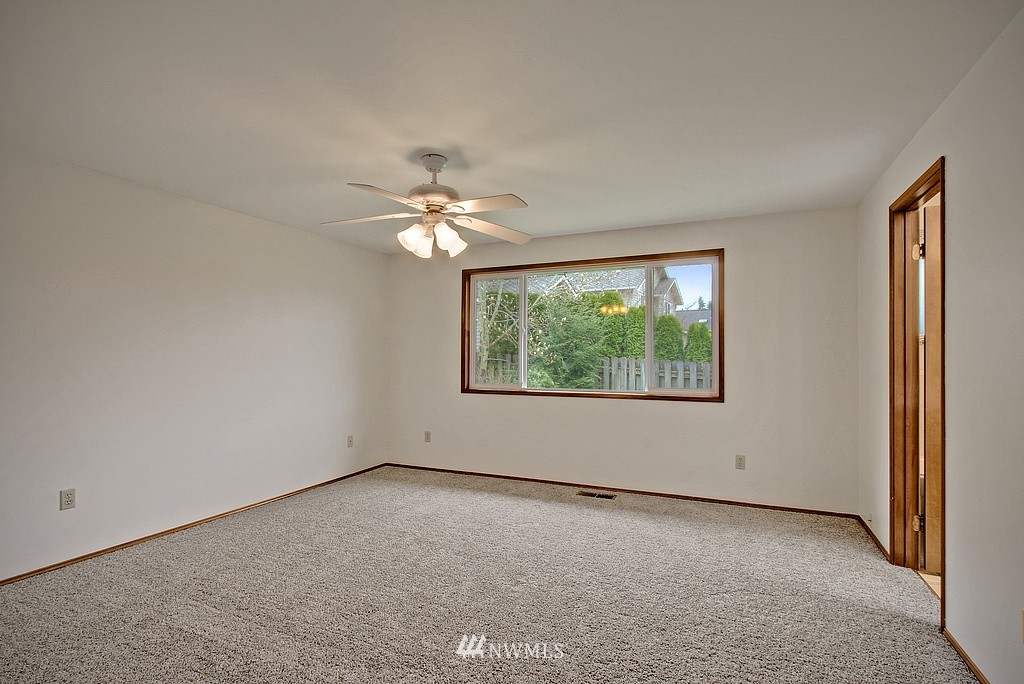13309 Southeast 196th Street Renton, WA 98058 - Photo 14 of 19 Gallery Image 14