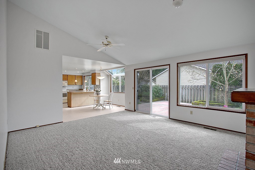 13309 Southeast 196th Street Renton, WA 98058 - Photo 4 of 19 Gallery Image 4