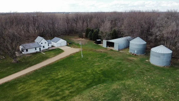 $324,500 | 25782 180th Street, Reading, MN 56165