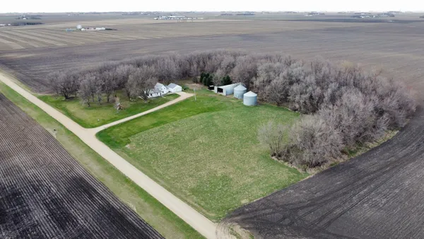 $324,500 | 25782 180th Street, Reading, MN 56165