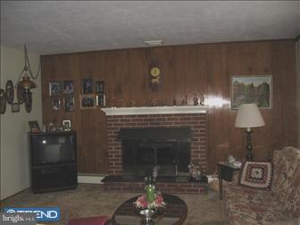 758 Lily Road Warminster, PA 18974 - Photo 3 of 4 Gallery Image 3