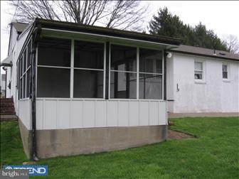 758 Lily Road Warminster, PA 18974 - Photo 4 of 4 Gallery Image 4