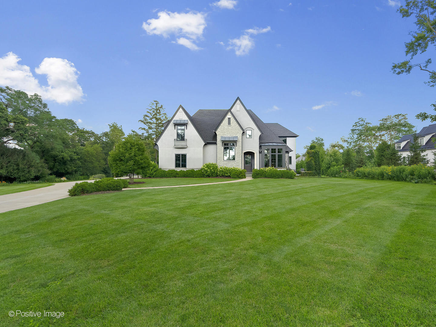 1561 Hawthorne Lane Wheaton, IL 60189 - Photo 10 of 47