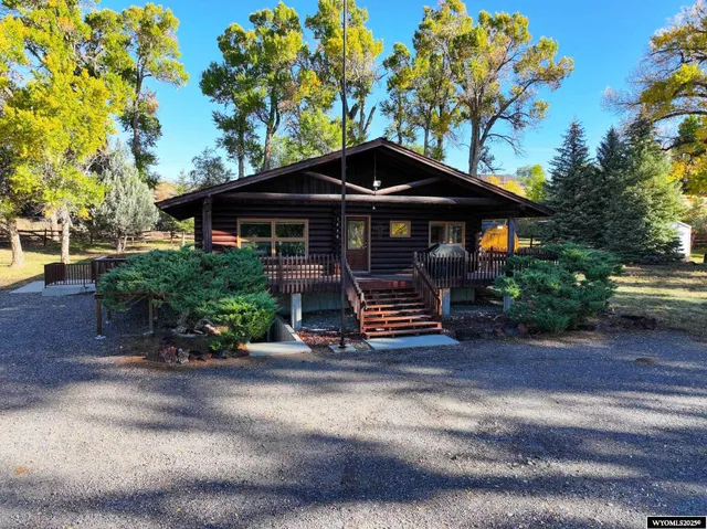 $347,500 | 1430 Riverview Road, Riverton, WY 82501