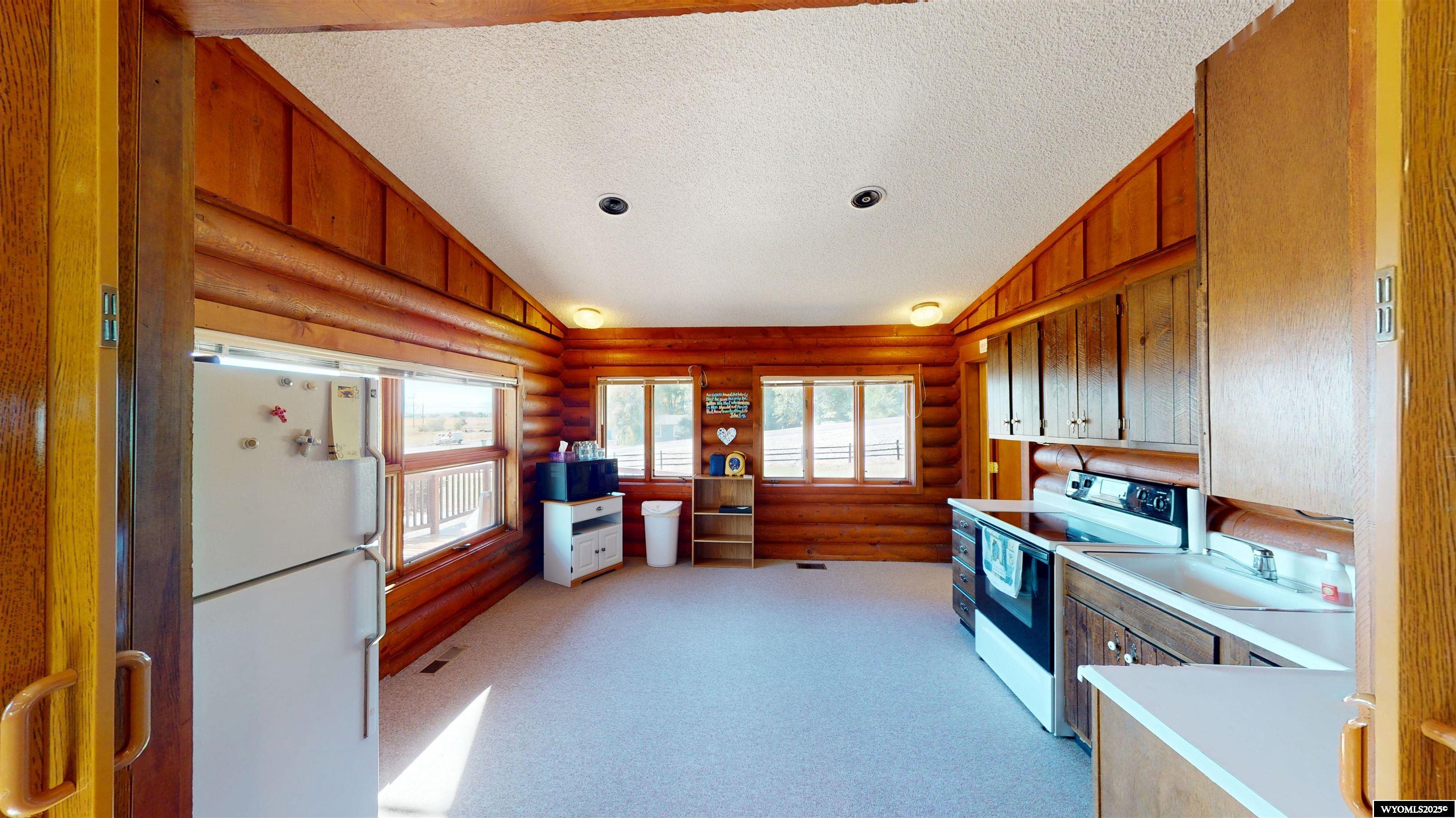 1430 Riverview Road Riverton, WY 82501 - Photo 12 of 49