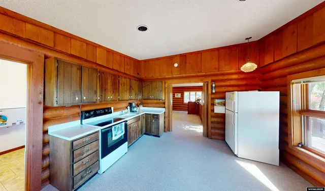 $347,500 | 1430 Riverview Road, Riverton, WY 82501