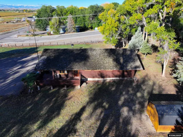 $347,500 | 1430 Riverview Road, Riverton, WY 82501