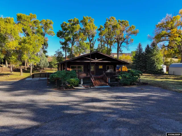 $347,500 | 1430 Riverview Road, Riverton, WY 82501
