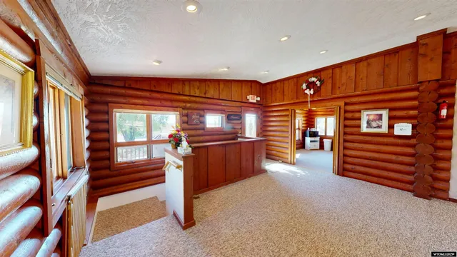 $347,500 | 1430 Riverview Road, Riverton, WY 82501