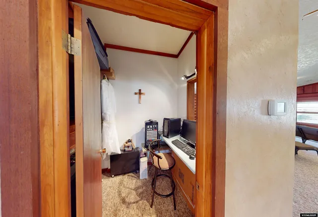 $347,500 | 1430 Riverview Road, Riverton, WY 82501