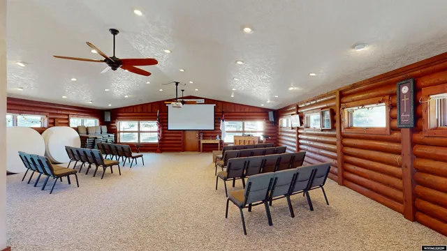 $347,500 | 1430 Riverview Road, Riverton, WY 82501