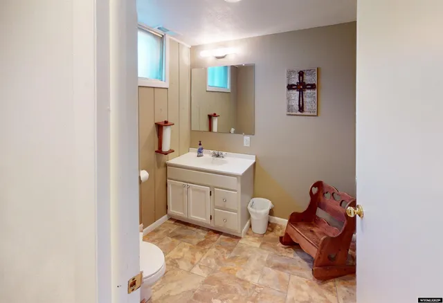 $347,500 | 1430 Riverview Road, Riverton, WY 82501