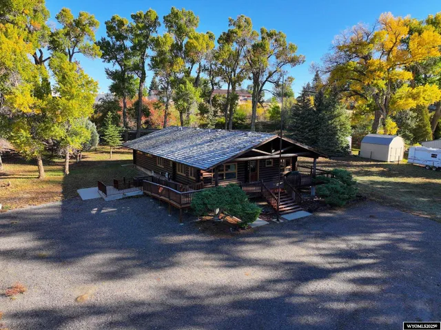 $347,500 | 1430 Riverview Road, Riverton, WY 82501