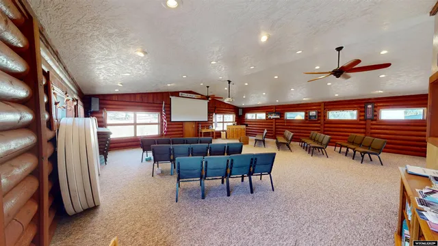 $347,500 | 1430 Riverview Road, Riverton, WY 82501