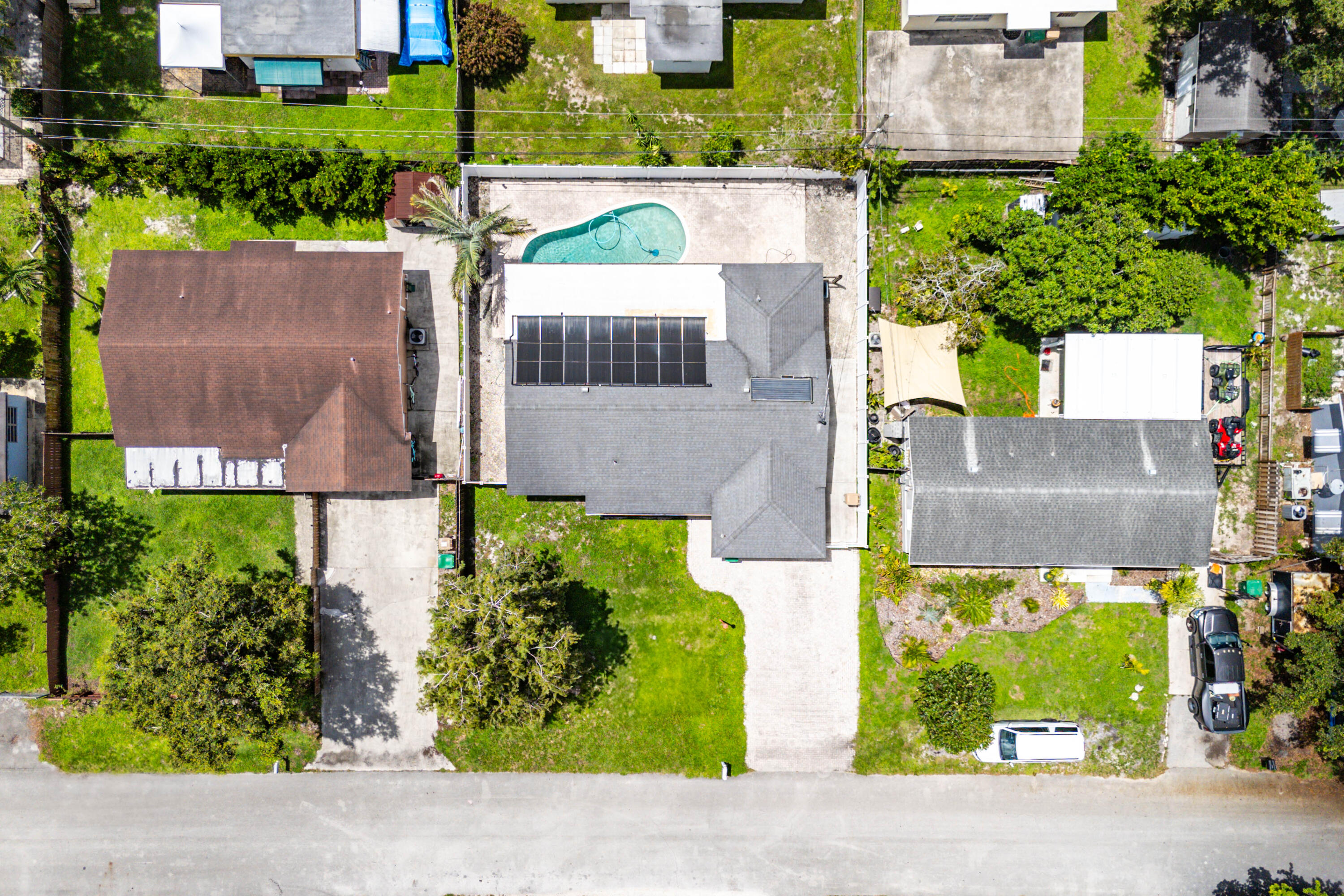 5811 Southwest 53rd Terrace Davie, FL 33314 - Photo 25 of 31 an aerial view of a house with a yard