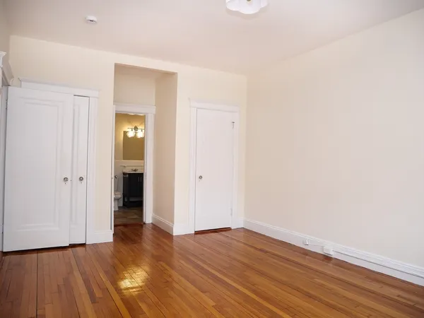 $5,000 | 223 St Paul Street, Unit 2, Brookline, MA 02446