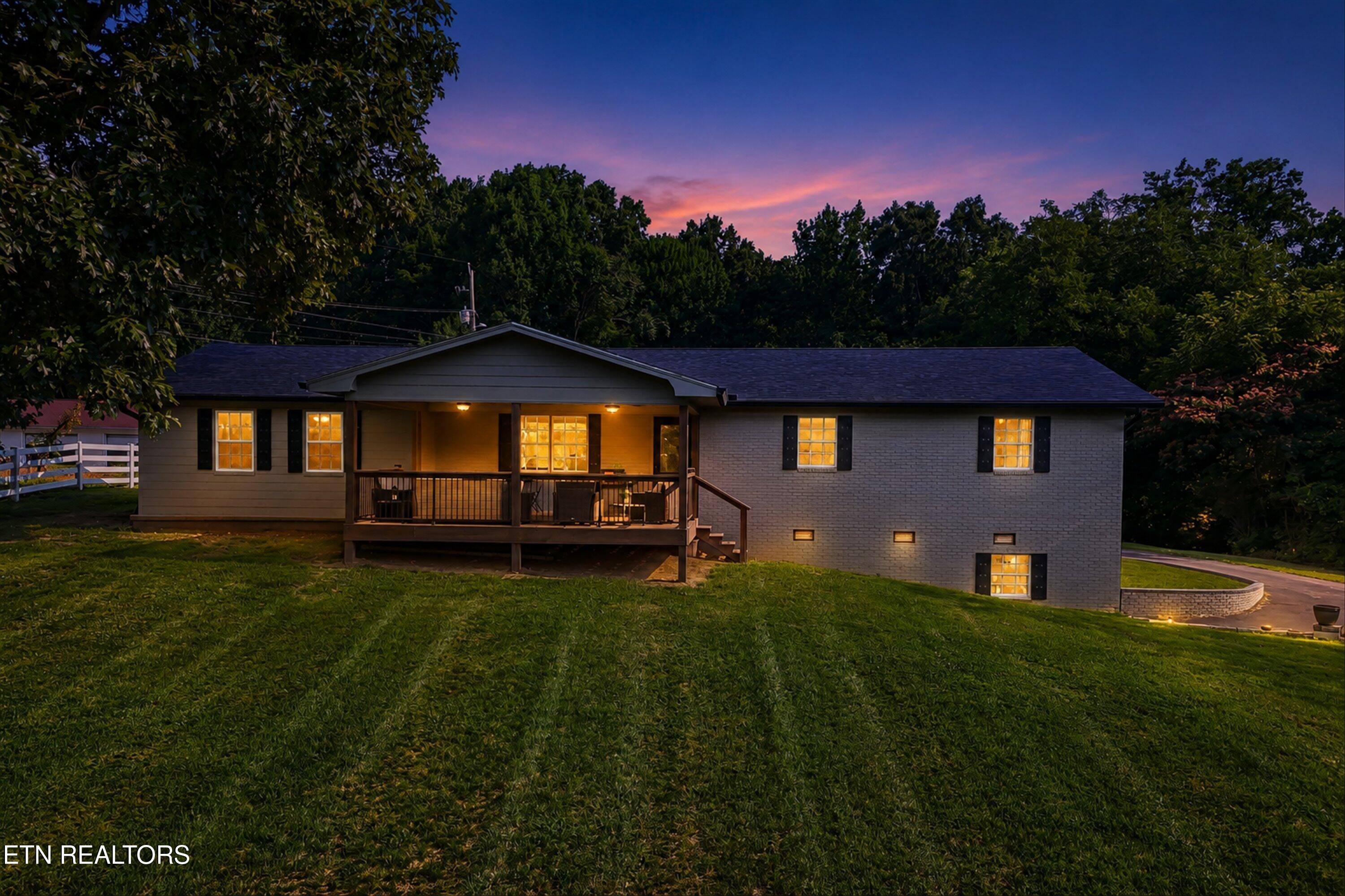 379 Wells Road Powell, TN 37849 - Photo 38 of 39 02-554aa99c-e75b-4ca0-8381-fef15e8e4cba
