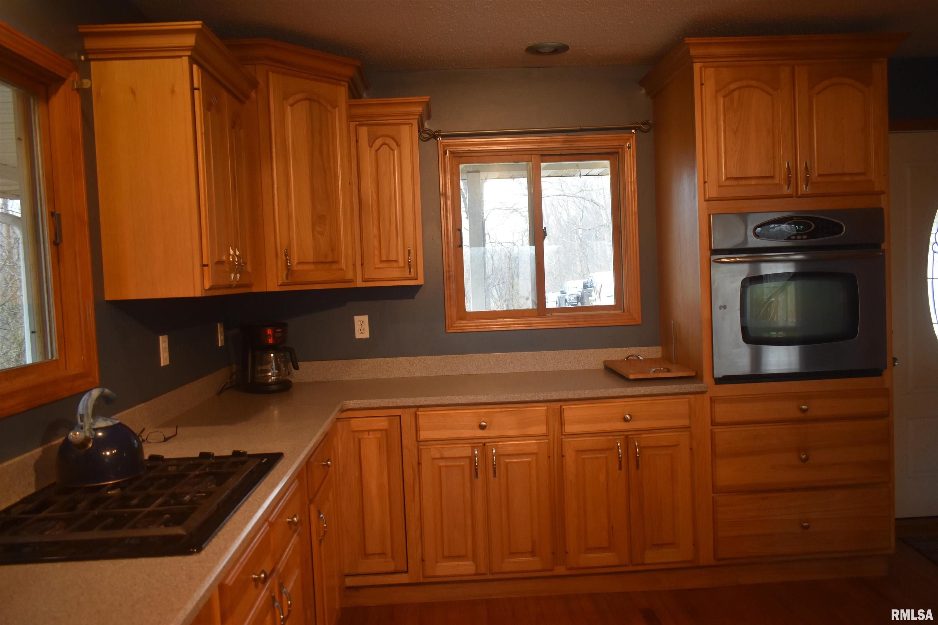 8902 Vfw Road Worden, IL 62097 - Photo 32 of 43