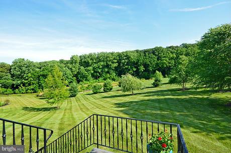 5 Ridge Farm Court Cockeysville, MD 21030 - Photo 3 of 25 Exterior (General)