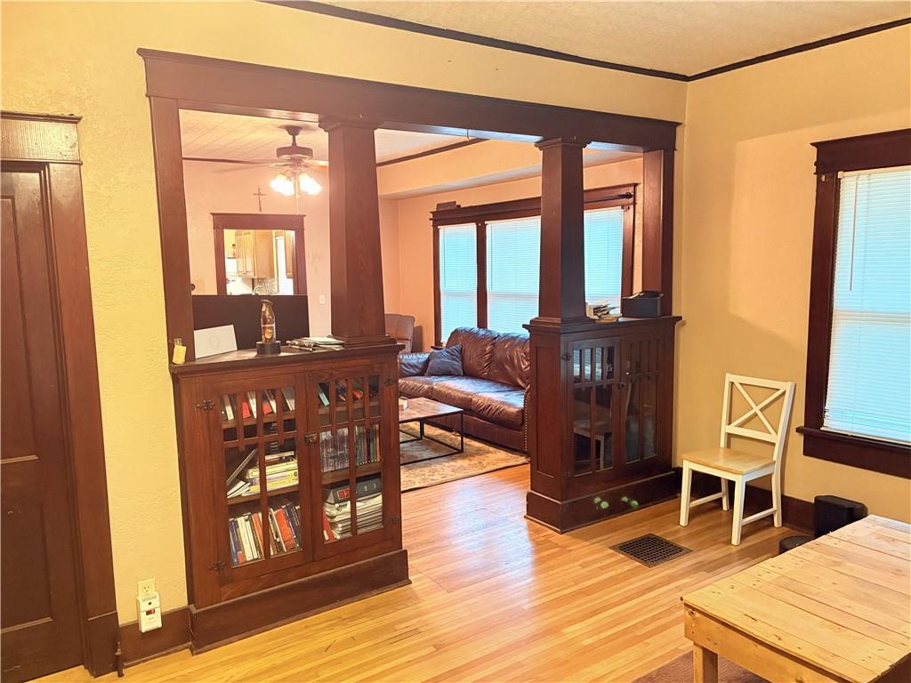 905 Parallel Street Atchison, KS 66002 - Photo 8 of 31