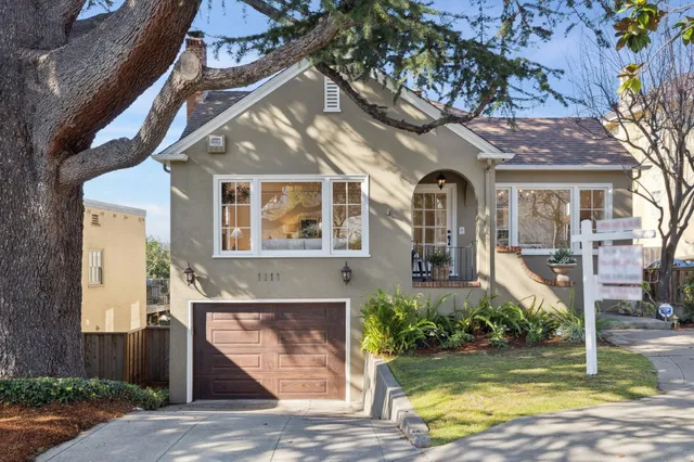 $2,289,000 | 1111 Winsor Avenue, Piedmont, CA 94610