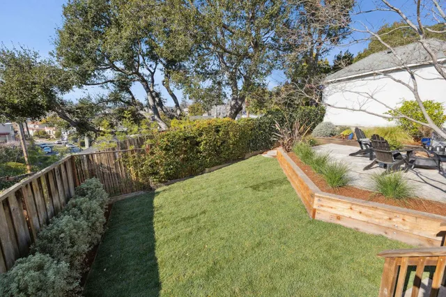 $2,289,000 | 1111 Winsor Avenue, Piedmont, CA 94610