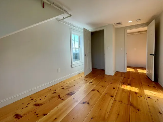 $3,000 | 5 John Street, Unit 2, Bristol, RI 02809