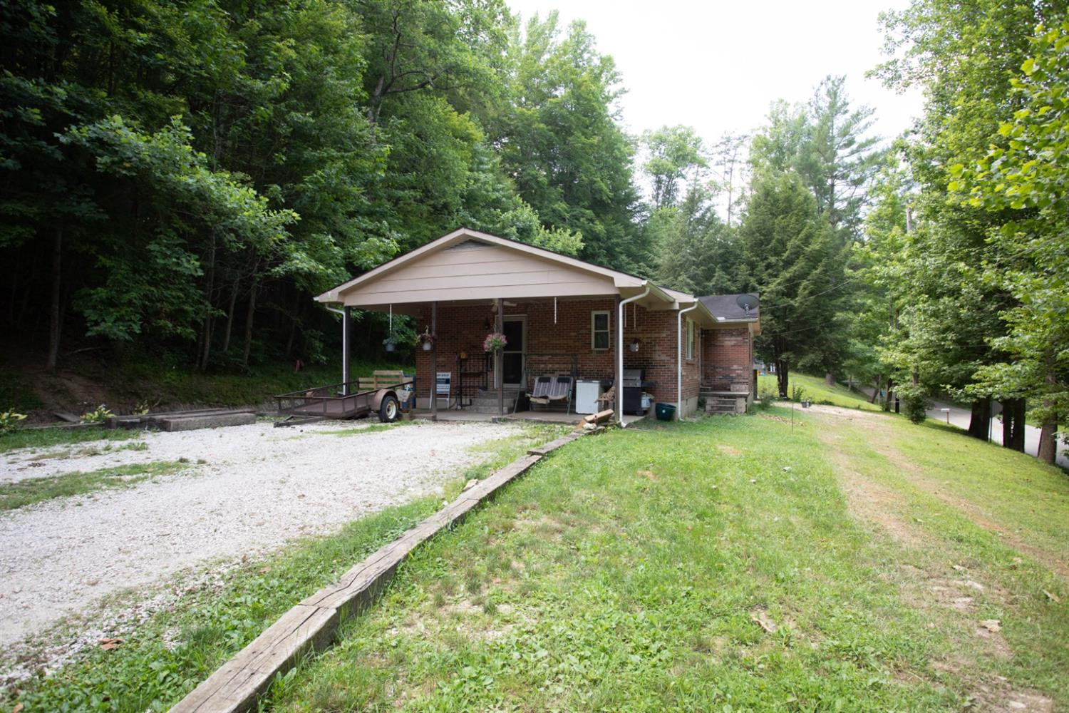 2337 Cat Creek Road Stanton, KY 40380 - Photo 17 of 19 Photo 17