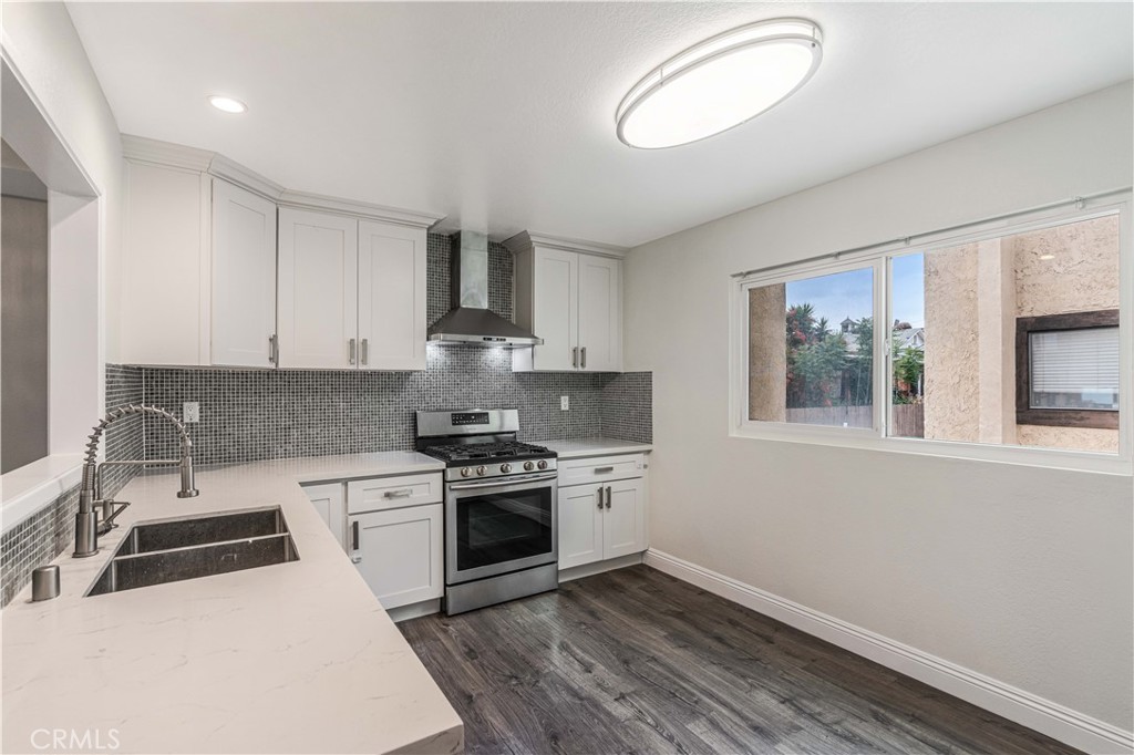 415 East Mission Road, Unit 12 Alhambra, CA 91801 - Photo 11 of 28 Kitchen