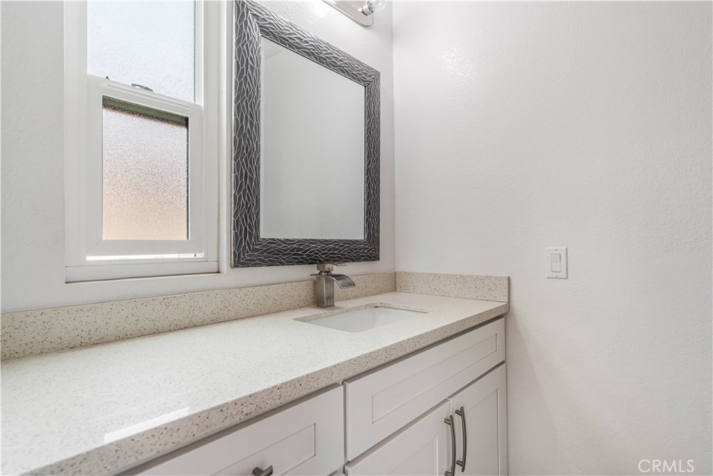 415 East Mission Road, Unit 12 Alhambra, CA 91801 - Photo 24 of 28 Bathroom 3