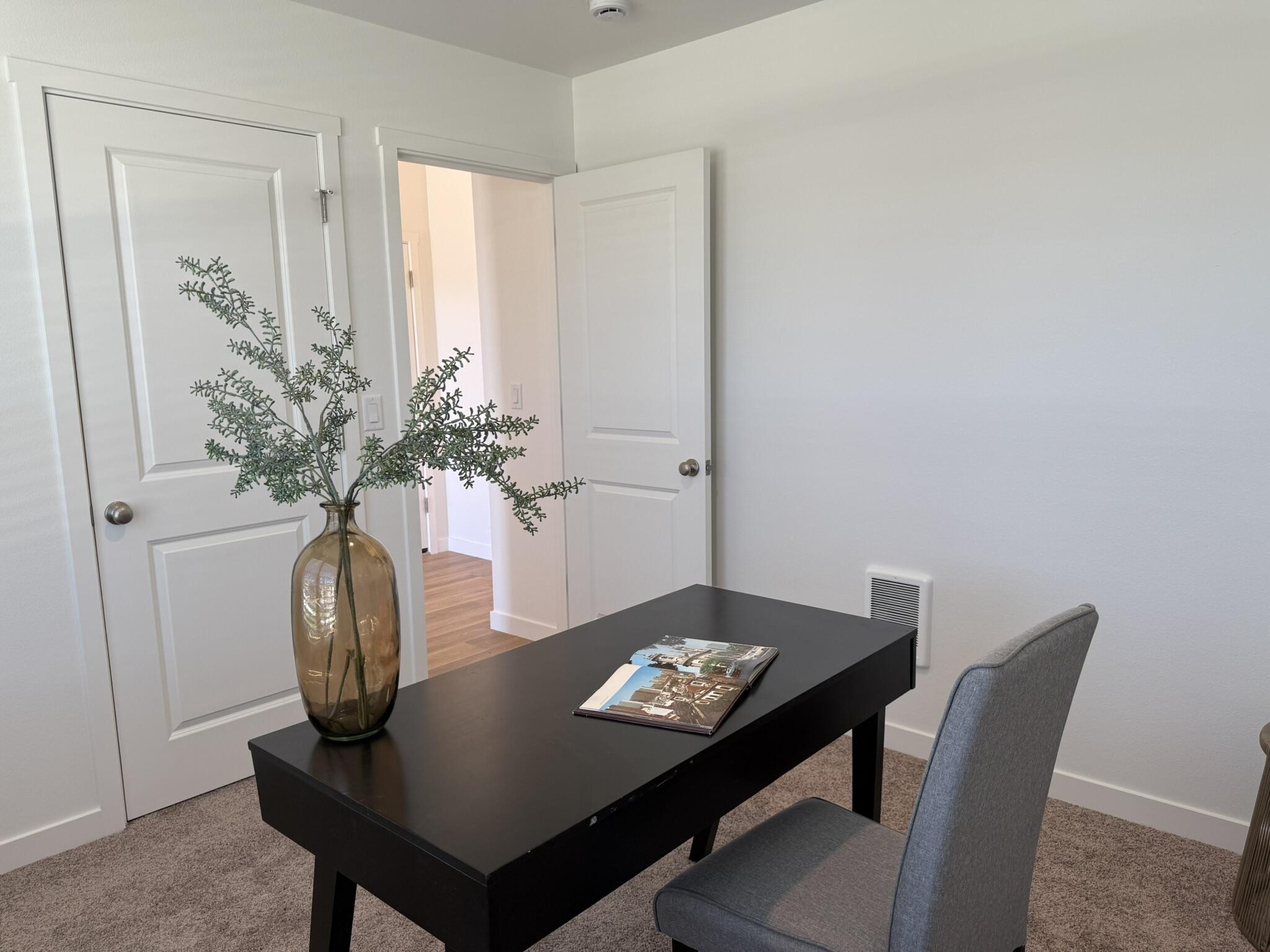 225 Southeast Peppermint Loop, Unit 3 Culver, OR 97734 - Photo 5 of 22