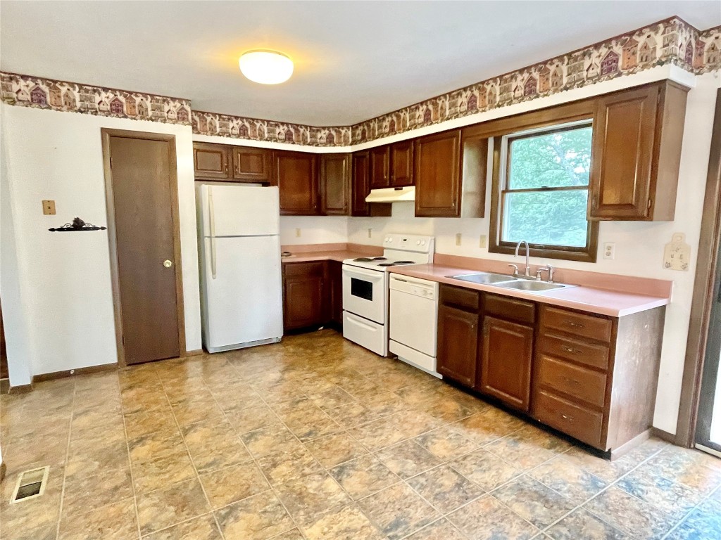 349 Lord Road Candor, NY 13743 - Photo 8 of 28 Gallery Image 8