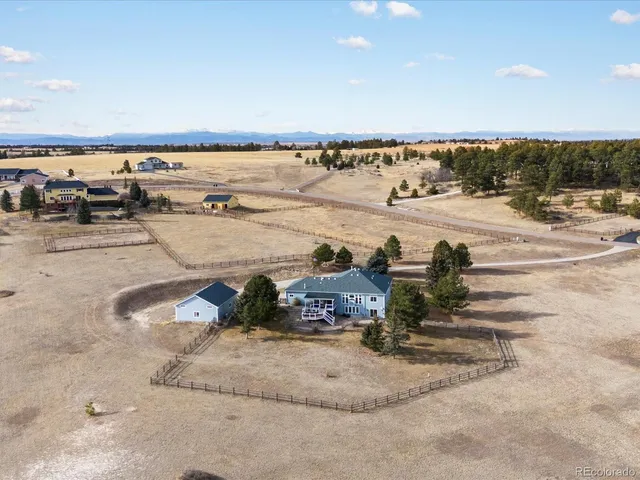 a black and white photo of a refrigerator