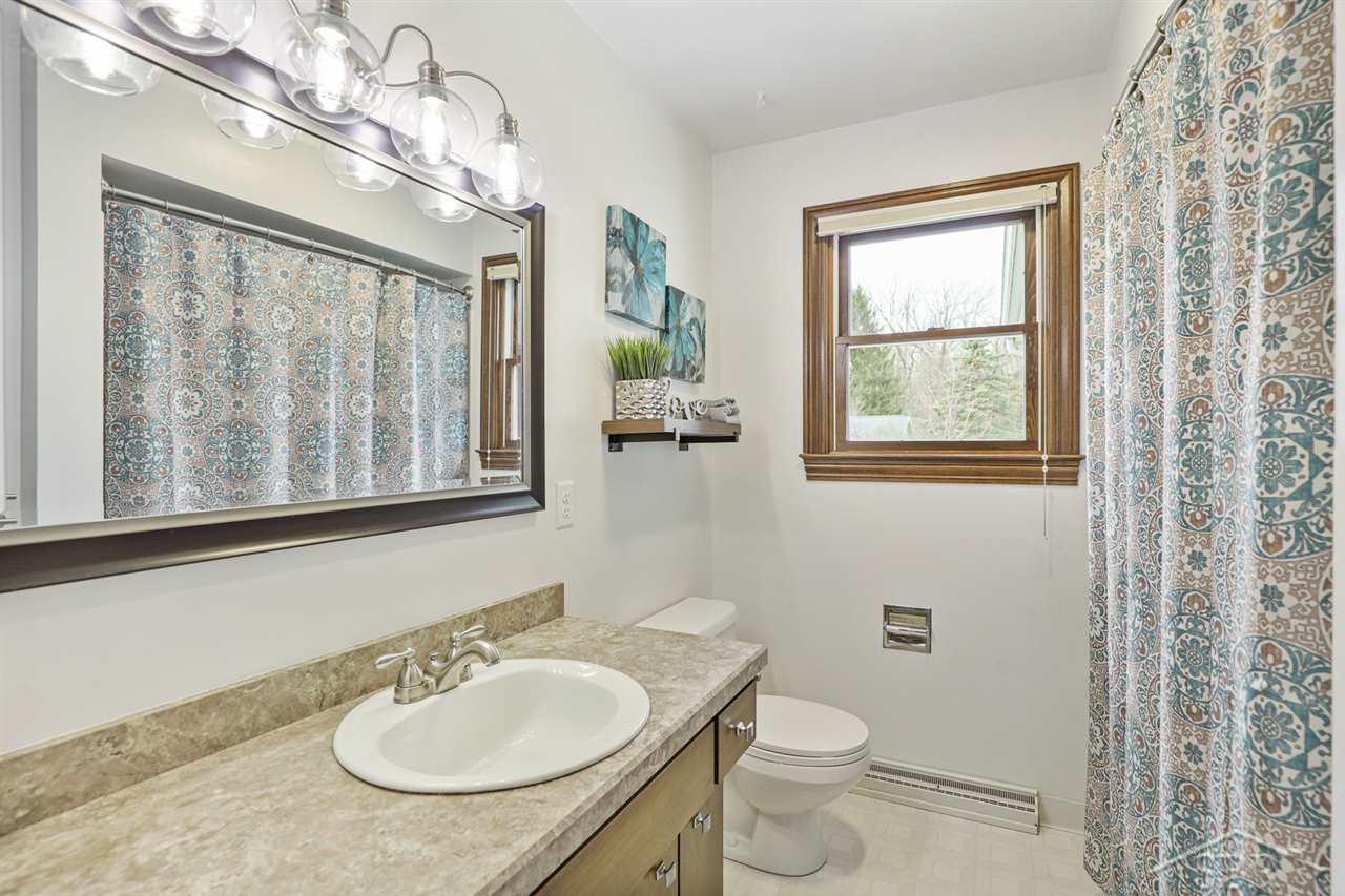2078 Reindel Road Frankenmuth, MI 48734 - Photo 25 of 43 50038844-24.JPG