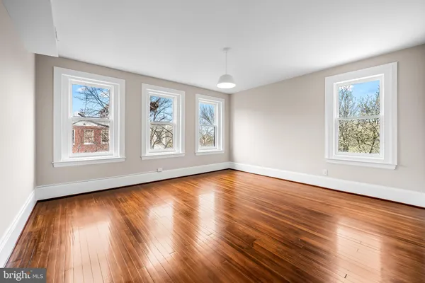$2,300 | 1202 Bolton Street, Unit 3, Baltimore, MD 21217
