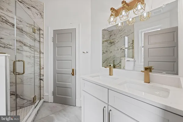 $2,300 | 1202 Bolton Street, Unit 3, Baltimore, MD 21217