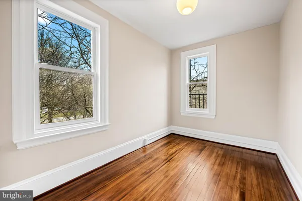 $2,300 | 1202 Bolton Street, Unit 3, Baltimore, MD 21217