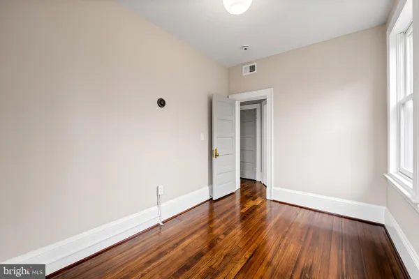 $2,300 | 1202 Bolton Street, Unit 3, Baltimore, MD 21217
