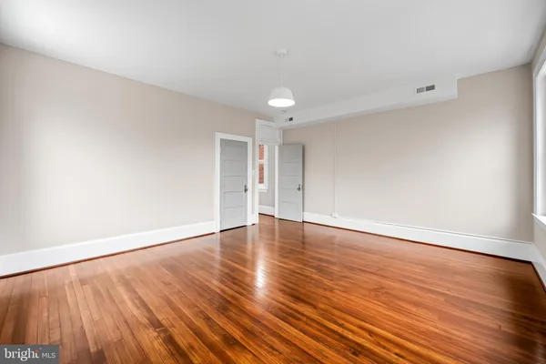 $2,300 | 1202 Bolton Street, Unit 3, Baltimore, MD 21217