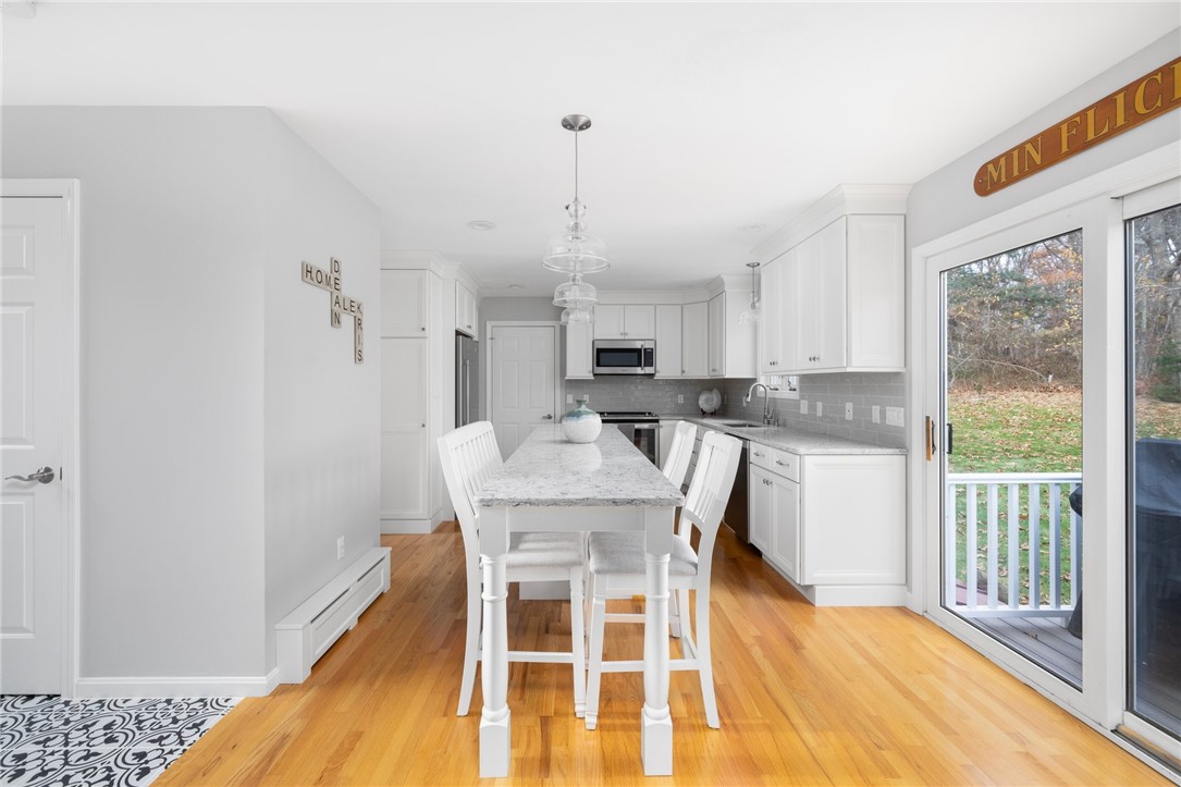 660 Chestnut Hill Road South Kingstown, RI 02879 - Photo 8 of 44