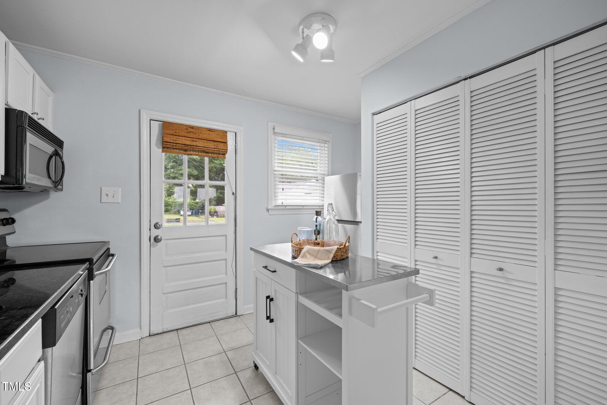 2331 Bernard Street Raleigh, NC 27608 - Photo 9 of 35