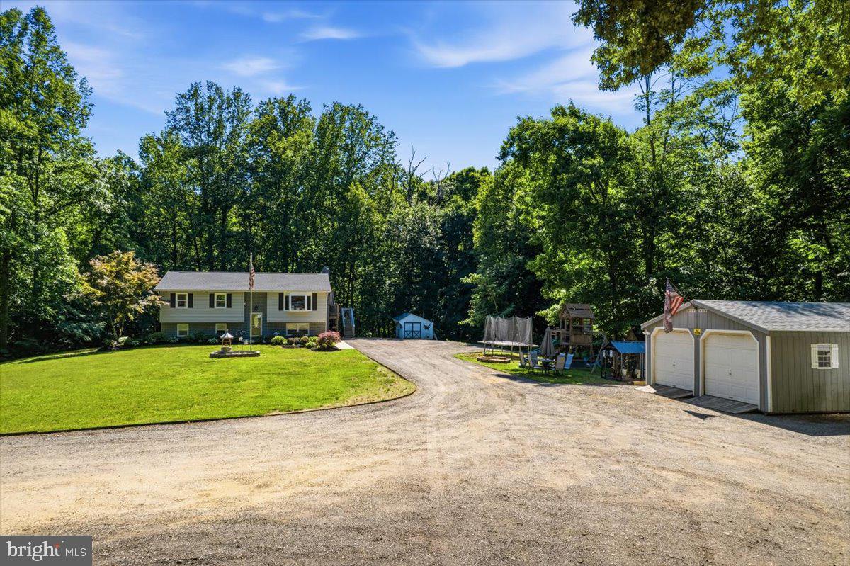 1610 Avery Road Huntingtown, MD 20639 - Photo 2 of 47