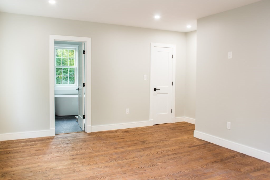 83 Hanover Street Hanover, MA 02339 - Photo 4 of 13 Gallery Image 4