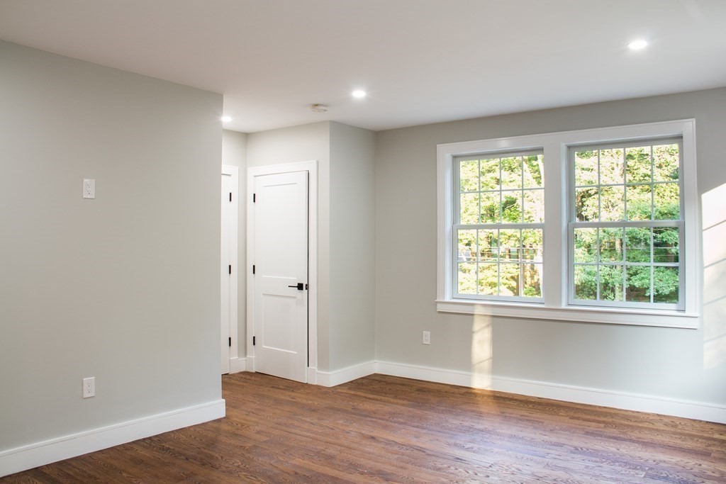 83 Hanover Street Hanover, MA 02339 - Photo 6 of 13 Gallery Image 6