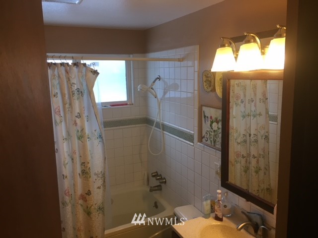 23129 East Jones Road Sedro-Woolley, WA 98284 - Photo 6 of 14 Gallery Image 6