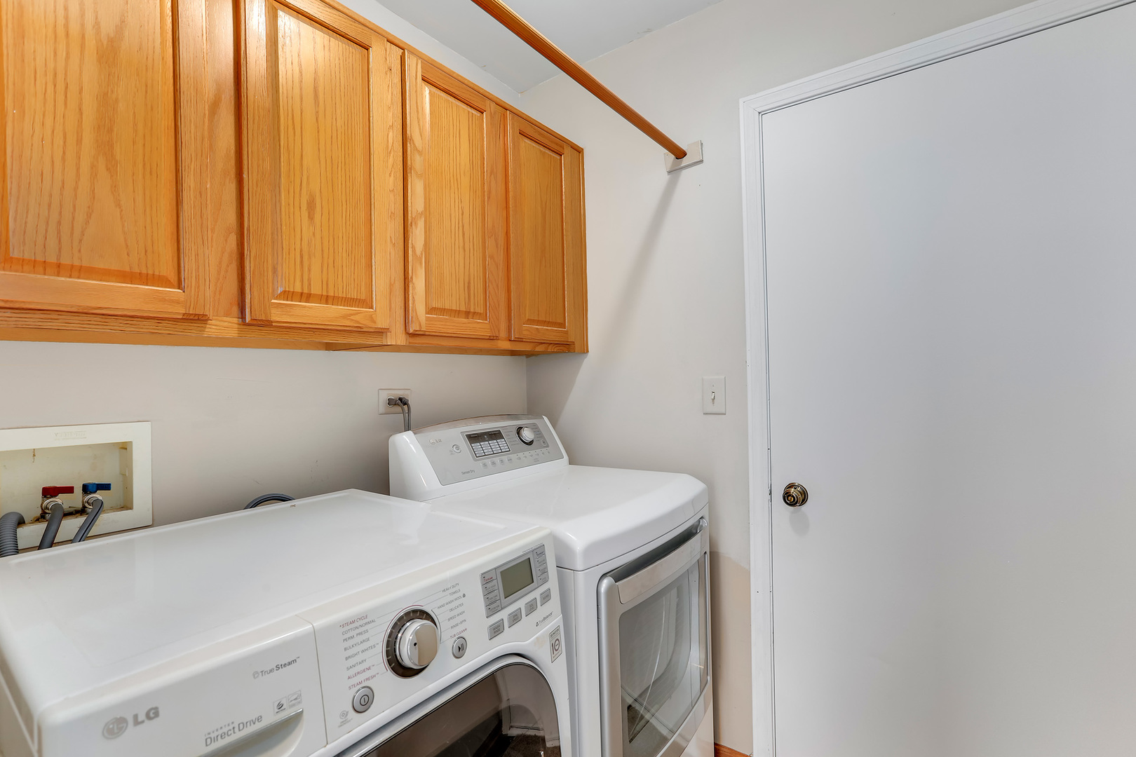 24340 Hemlock Drive Plainfield, IL 60585 - Photo 11 of 33 a utility room with dryer and washer