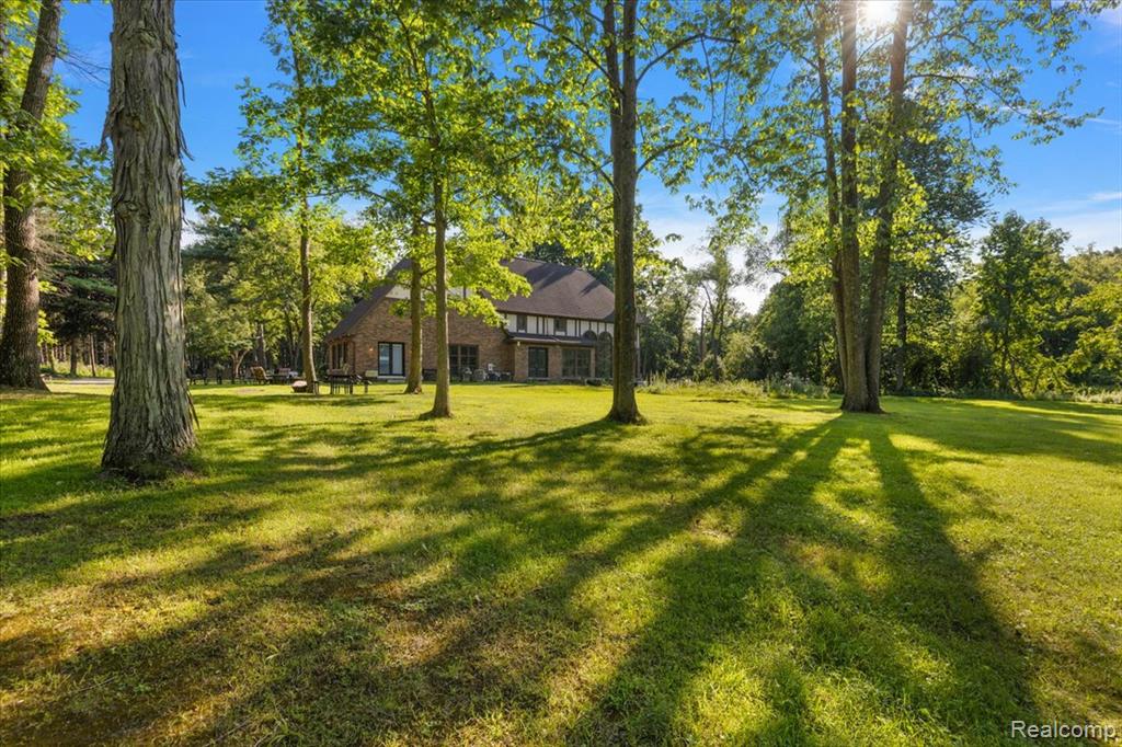 1600 Mill Race Road Rochester Hills, MI 48306 - Photo 5 of 88 Gallery Image 5