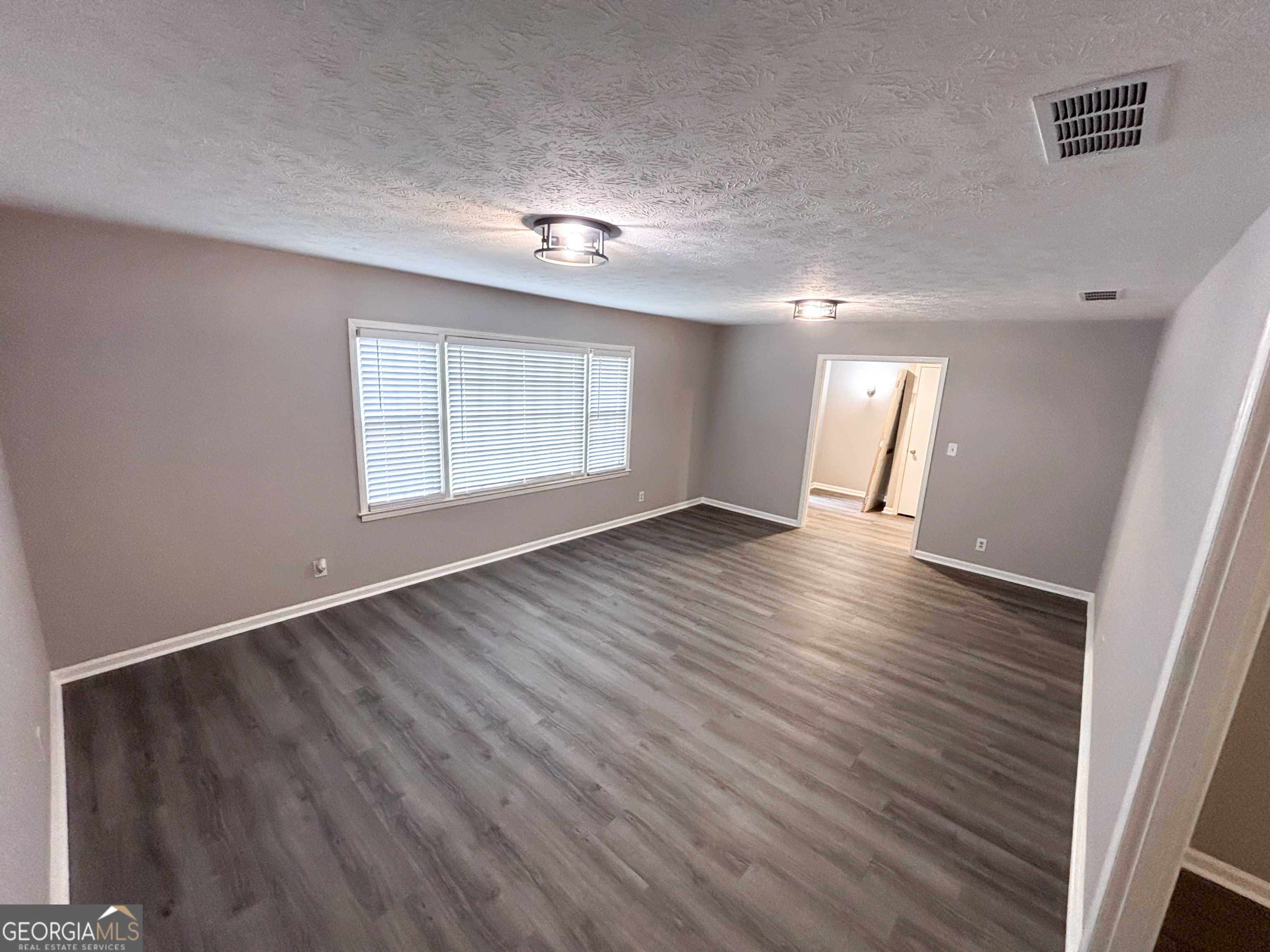 6101 River Road, Unit 26 Columbus, GA 31904 - Photo 6 of 32 Family Room