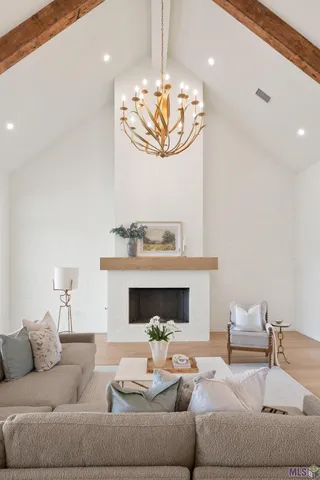 $1,175,000 | 225 Gunter Grass Court, Lafayette, LA 70508