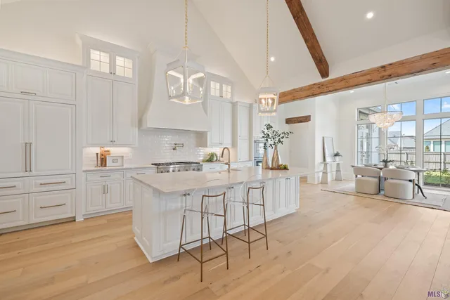 $1,175,000 | 225 Gunter Grass Court, Lafayette, LA 70508